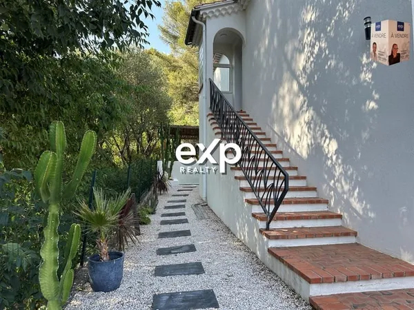 Belle appartements - Haute de villa - T3/4 99 m² Station