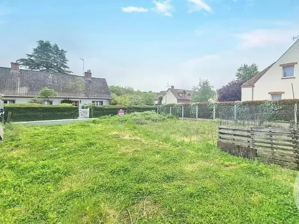 Terrain 260 m²