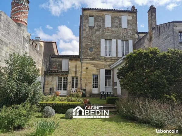 Maison 9 pièces 223 m²