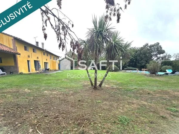 Maison 9 pièces 301 m²
