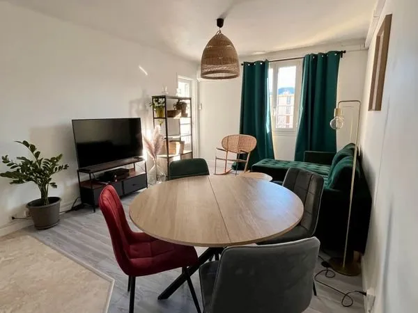 Chambre en colocation - T4 Refait à neuf