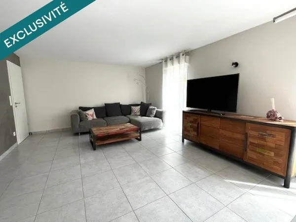 À vendre maison jumelée de 4 pièces
