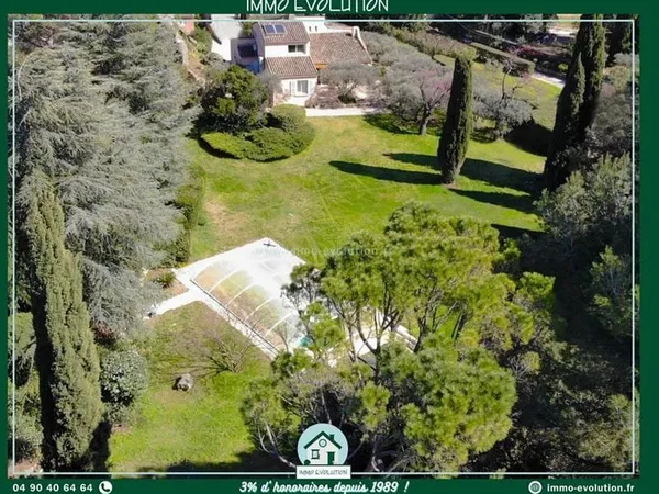 Villa - 180m ²