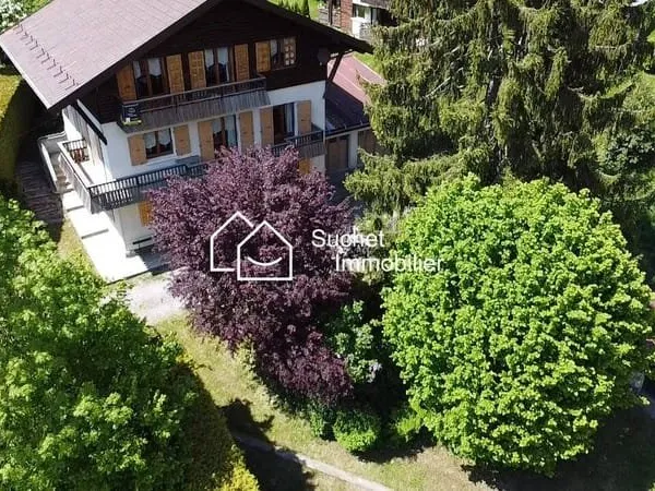 Maison 10 pièces 171 m²