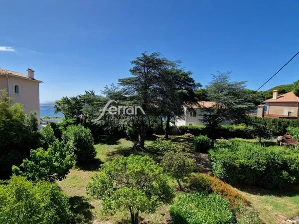 A vendre, Ste Maxime, maison composée de 2 appartements