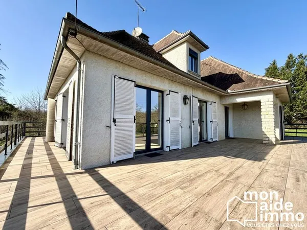 Vaste maison rénovée