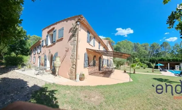 Maison 15 pièces 450 m²