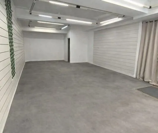 Local commercial 55m² - Centre Jargeau - rue piétonne - forte visibilité