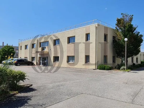 Bureaux 101 m²