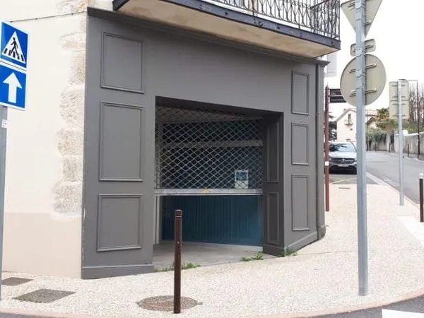 Local commercial de 125.56 m²