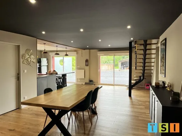 Bien immobilier de rendement Vente Loures-Barousse 8p 210m² 275000€
