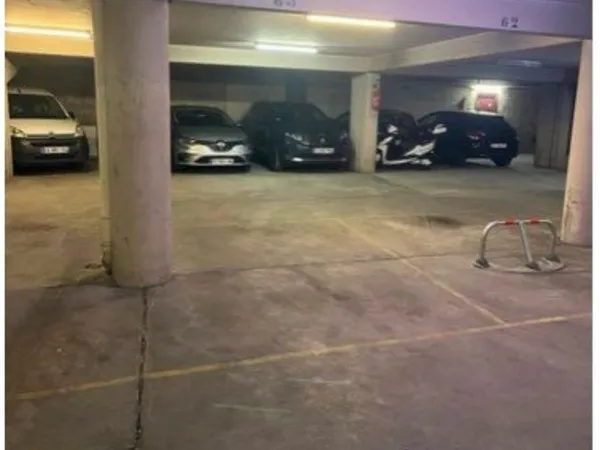 Parking Guy Môquet