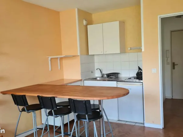 A VENDRE : JOLI Appart lumineux LYON 3ème