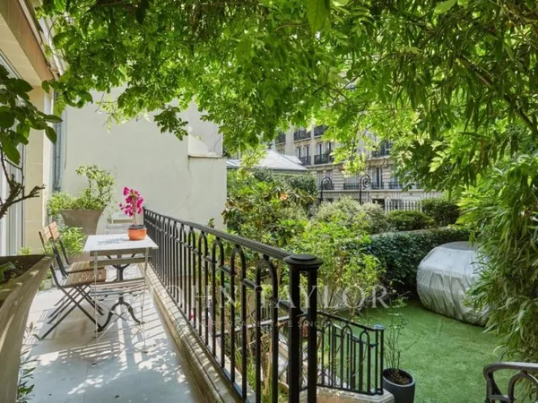 Hôtel particulier avec jardin