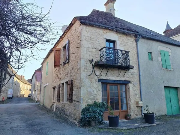 Maison de bourg de 2 pièces principales