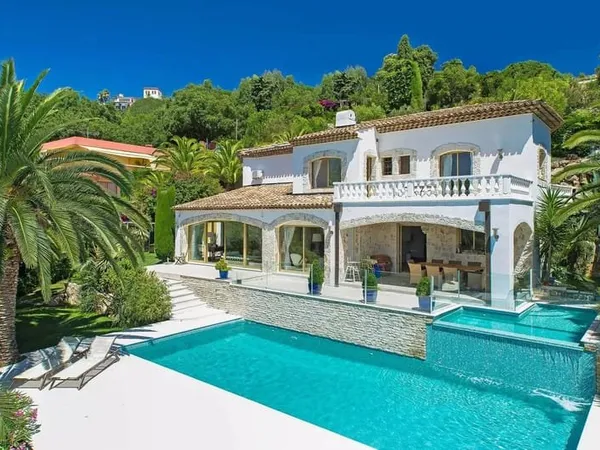 Maison 4 pièces 250 m²