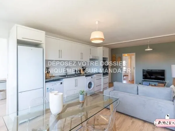 Studio 5 pièces 10 m²
