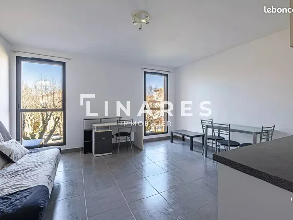 Studio 1 pièce 27 m²