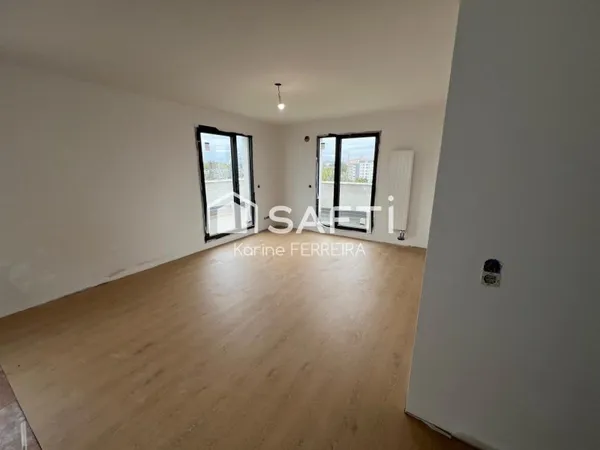 APPARTEMENT T4 au 2ème ETAGE + LOGGIA