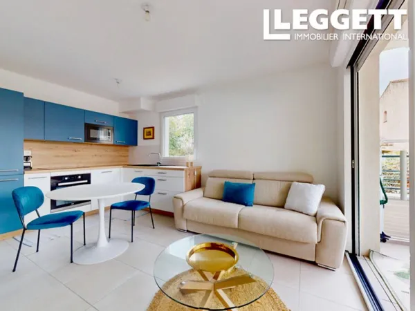 BAISSE DE PRIX 270,000 euros.Charmant appartement T2 moins de 5 ans ? Terrasse, garage ? Saint-Cyr-s