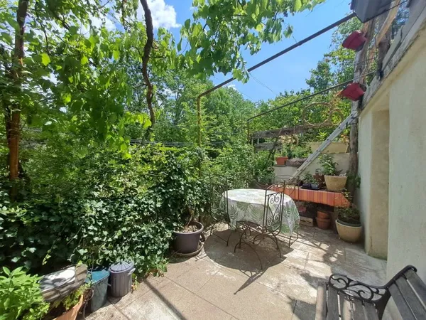 Petite Maisonnette Cévenole avec Terrain