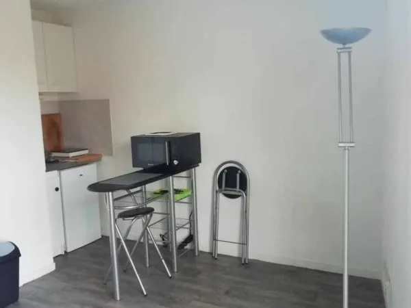 Studio 1 pièce 19 m²