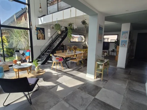 Maison familiale récente meublée - 188m² habitables - Résidence calme - Axe Douai / Arras - Accès A1
