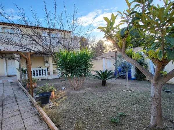 VILLA 6 PIECES 145M2 AVEC GARAGE SUR 530M2 DE TERRAIN