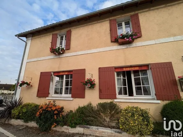 Local commercial 343 m²