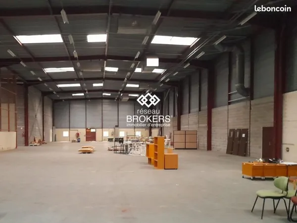 Local 1000 m² Orléans