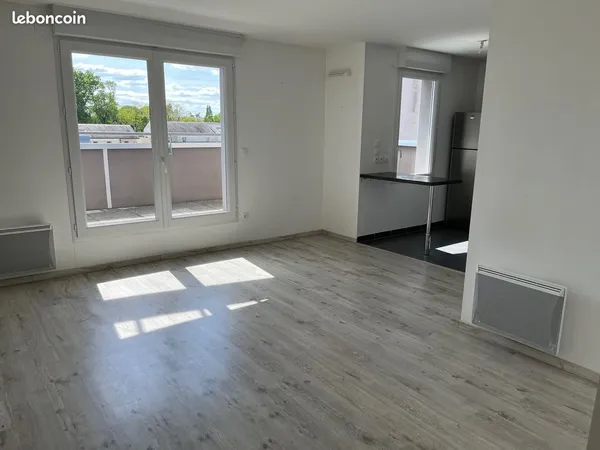 Particulier vends T4 lumineux S/O - 2 terrasses