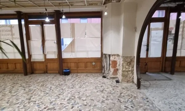 Local commercial 124 m²