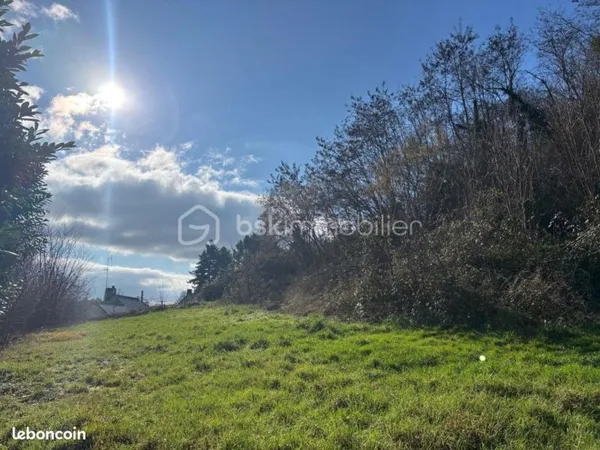 Terrain 1 368 m² Saint Antoine Du Rocher