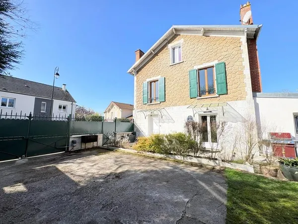 Charmante maison des années 30 dans le centre-ville du Pless