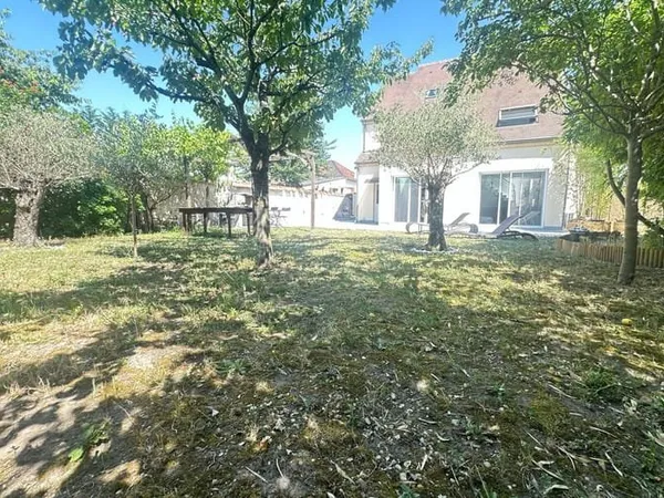 Maison 6 pièces 200 m²