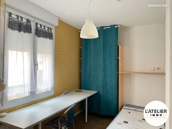 Studio 1 pièce 13 m²