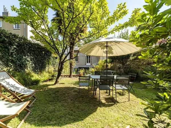 Canclaux - Maison bourgeoise 5 chambres avec joli jardin bien en
