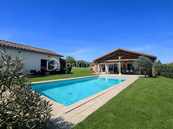 Maison 6 pièces 210 m²