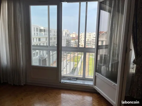 T3/T4 traversant avec balcon - Lyon 3 Villette / Part Dieu