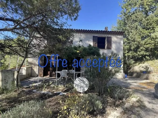 Entre Figanières et Callas — Belle maison au calme sur 5 480 m²