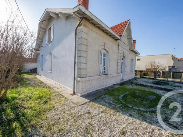 Maison 10 pièces 262 m²