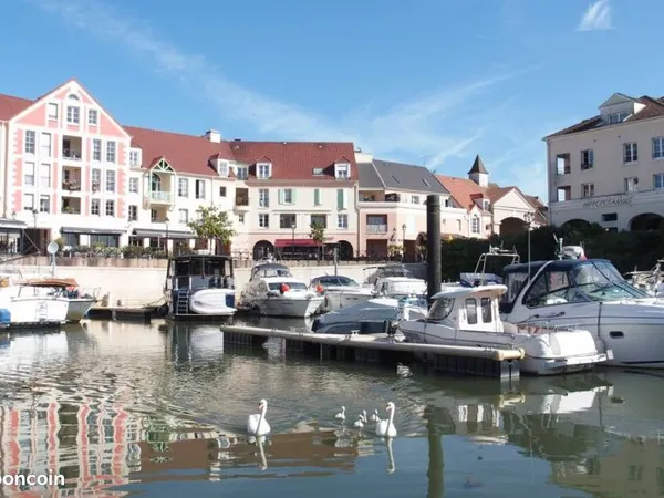 Studio Meublé (24m²) au coeur de Port Cergy - Indépendant, Proche Université & École