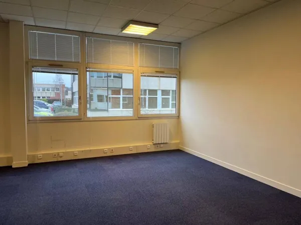 Bureaux 100 m²
