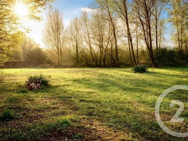Terrain 1100 m²