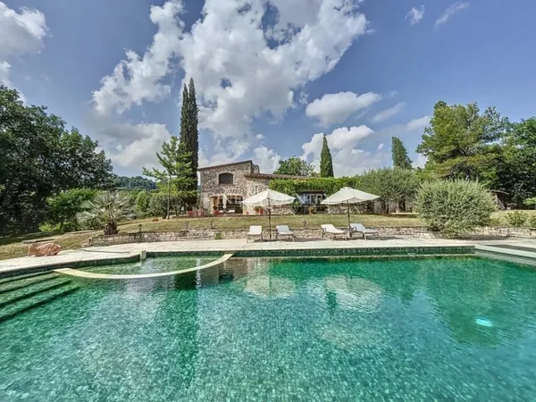 Vente villa en pierre avec Piscine et magnifique vue