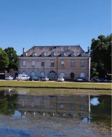 F4 à côté de Flogny la chapelle