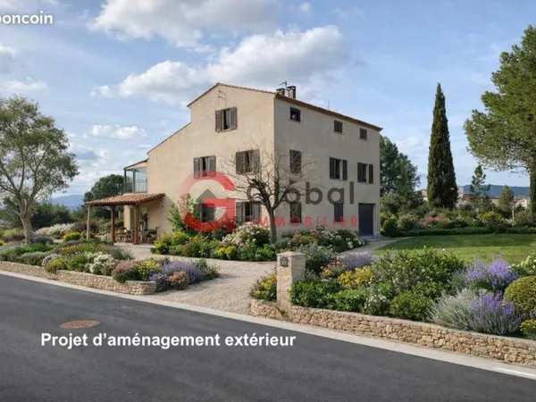 Maison 11 pièces 320 m²