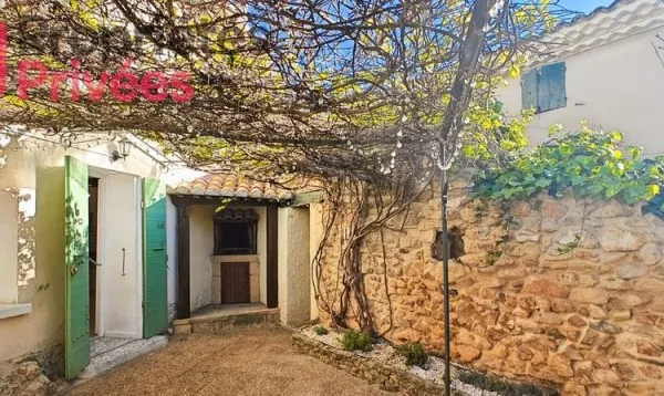 ERIC GIANNETTI vous propose cette Maison de charme typique des Alpilles