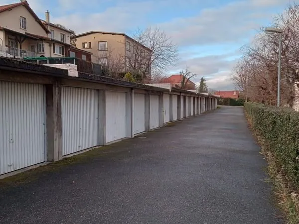 Stationnement Vente Saint-Étienne   8000€