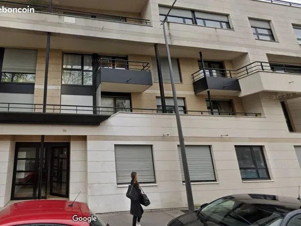 Reims - Quartier Ponsardin - Studio meublé 21 m² - Proche tramway & commerces